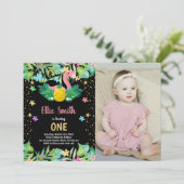 PhotoBlackパイナップルフラミンゴ誕生日招待状 招待状 (スタンド正面)