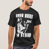 Photographer cameraman Know where to stand Tシャツ (正面)