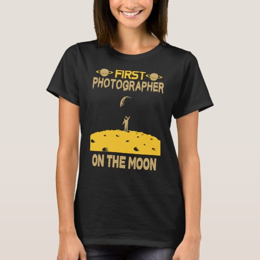 Photographer On The Moon Tシャツ (正面)