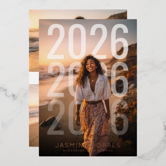 PhotoPop Minimal Year Overlay Graduation 箔招待状 (正面/裏面)