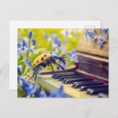 Photorealistic Oil Beetle Playing Piano Among Blue ポストカード (正面/裏面)
