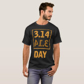 Pi Day - 3.14 =パイバイクワードの偶然の一致 Tシャツ (正面フル)