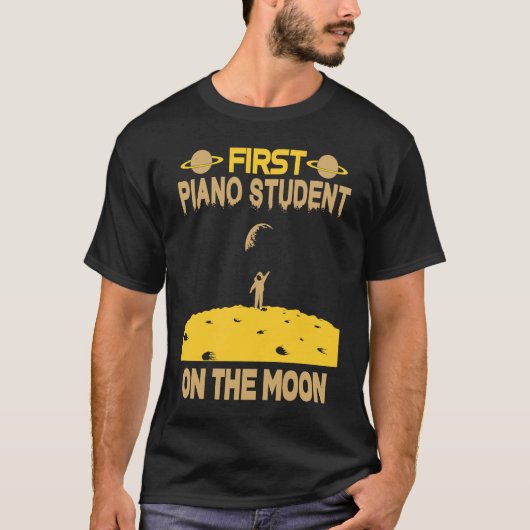Piano Student On The Moon Tシャツ (正面)