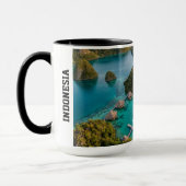 Piaynemo Raja Ampat Islands Paradise View Art マグカップ (左)