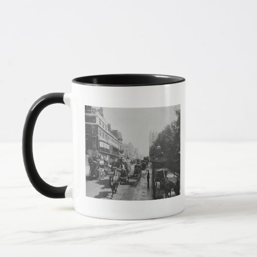Piccadilly、c.1900の眺め マグカップ (左)
