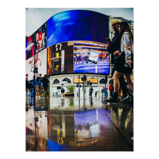 Piccadilly circus on a rainy day ポスター (正面)