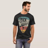 Pick Jesus Christian Music Pastor GuitarレトロVin Tシャツ (正面フル)