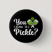 Pickle Pickleball Playerを探おもしろいす 缶バッジ (正面)