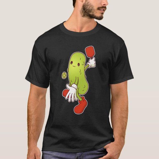 Pickle Playing Pickleball Tシャツ (正面)