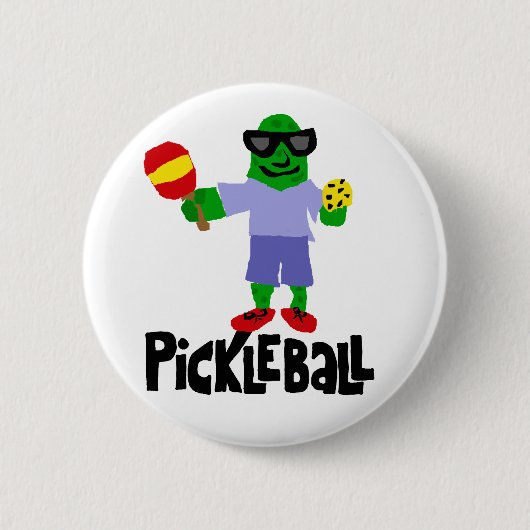 Pickleballのかいが付いているおもしろいなピクルス 缶バッジ (正面)