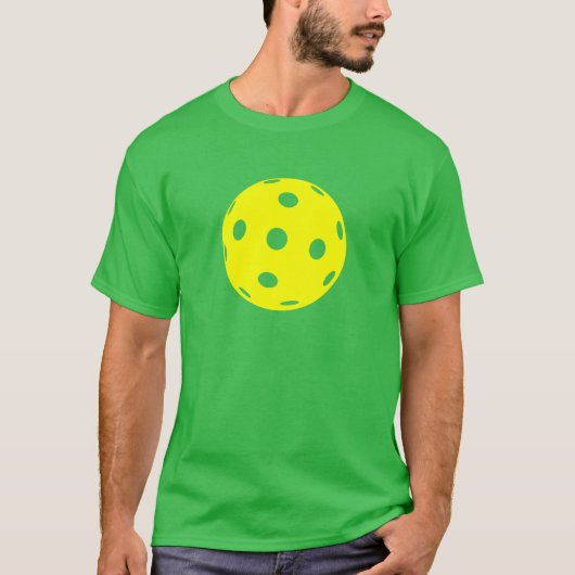 PickleballのTシャツ: 緑(人)の黄色い球 Tシャツ (正面)