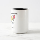 Pickleballプレーヤーは熱いです ツートーンマグカップ (中央)