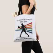 Pickleball Tote Bag – Never underestimate a woman トートバッグ (クローズアップ)