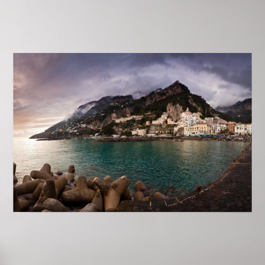 Picturesque Amalfi Coast, Italy Seaside Town ポスター (正面)