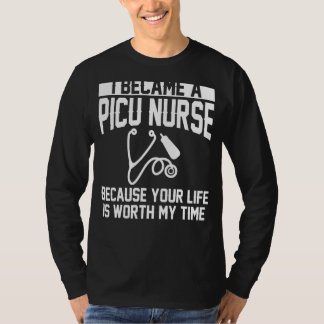 PICU看護師の服 素晴らしい看護師のデザイン Tシャツ