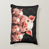 Pig Artwork – Mother Pig & Piglets アクセントクッション (裏面(縦))