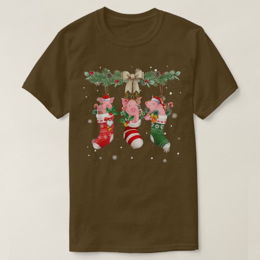 Pig In Christmas Socks - Pig Loves Xmas Tシャツ (デザイン正面)