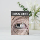 PIG Postcard, SOMEONE NOT SOMETHING ポストカード (スタンド正面)