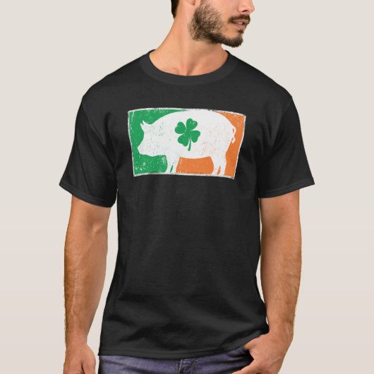 Pig St Patrick's Day Irish Flag C Distressed Tシャツ (正面)