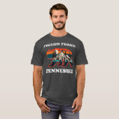 Pigeon Forge Tennessee Souvenirs Bear Great Tシャツ (正面フル)