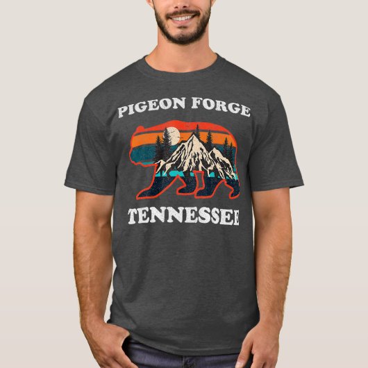 Pigeon Forge Tennessee Souvenirs Bear Great Tシャツ (正面)