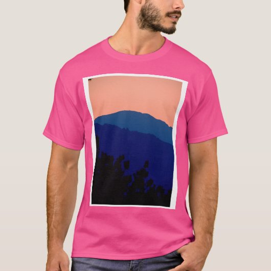 Pikes Peak At Dusk Graphic Tシャツ (正面)