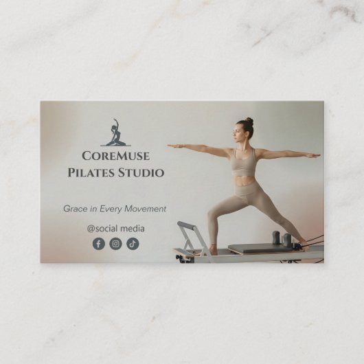 Pilates Studio Business | Natural Gray 名刺 (正面)
