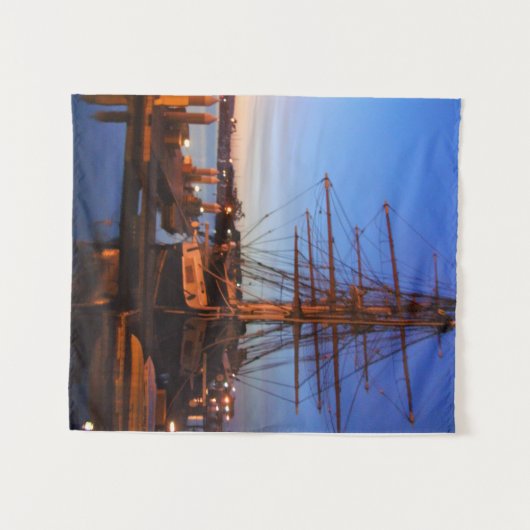 Pilgrim at dawn Dana point harbor タペストリー (正面(横))