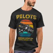 Pilots Looking Down On People Since 1903 Retro Tシャツ (正面)