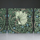 Pimpernelシームレス1/2 William Morris Arts Crafts タイル<br><div class="desc">ウィリアム・モリスの有名なパーペネルパターンを示す2つのミラー化されたセラミックエレガントタイルのこのセットと芸術と工芸運動の時代を超えた美しいを受け入れる。上品な緑と埃っぽい青の色合いを落ち着かせ、シンプルさ、自然モチーフ、手作りのクオリティの象徴的なデザイン倫理を反映したタイルですインスパイア。左右に並べて配置すると、タイルはシームレスに続き、宇宙を高める美しい連続性を作り出す。1876年に遡るPimpernel Patternは、その複雑な祝フローラデザインとデザインの流れを乗り越える能力のために長い間続いてきた。美学の永続的な魅力の証ビクトリアン拠だ。デザインビクトリアンは、パーミネルパターンのように、洗練された感覚、豊かな歴史、そして時代を超越した魅力を家庭にもたらすことがモダンできる。マッチするタイルは私の店の同じコレクションで見つけることができ、あなたの生活宇宙の中で調和のとれたデザイン物語を作成することができる。このタイルは歴史的な技巧を尊重するだけでなく、洗練された優雅さのtouchをインテリアに与えコンテンポラリーる。</div>