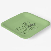 Pine Branch with Bow Minimalist ペーパープレート (傾斜あり)