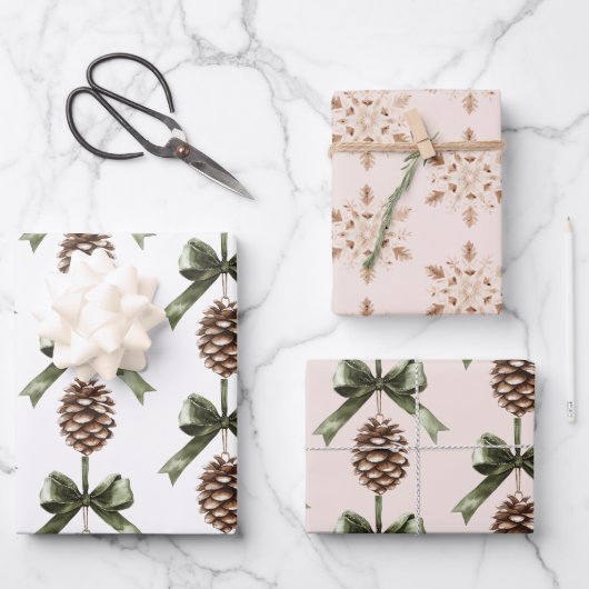 Pine Cone Green Bow Christmas Cream Snowflakes ラッピングペーパーシート (正面)