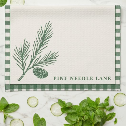 Pine Needle Lane Gingham Trim With Pinecone Accent キッチンタオル (折り畳み)