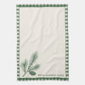 Pine Needle Lane Gingham Trim With Pinecone Accent キッチンタオル (縦)