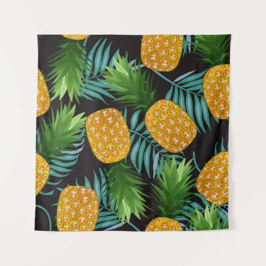 Pineapple seamless pattern with palm leaves on bla タペストリー (正面)
