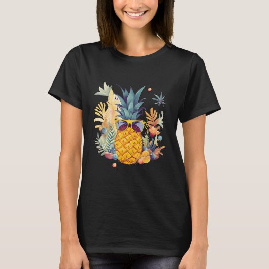 Pineapple Sunglasses Beach Hawaiian Vacation Flowe Tシャツ (正面)
