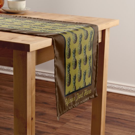 Pineapple Table Runner – オプションの個人用設定 ショートテーブルランナー (インサイチュ)