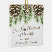 Pinecone私たちの初めてのクリスマスはMr.そしてミセス セラミックオーナメント (右)