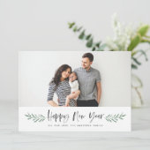 Pineneedle Happy New Year モダン Photo シーズンカード (スタンド正面)