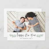 Pineneedle Happy New Year モダン Photo シーズンポストカード (正面/裏面)