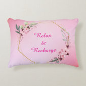 Pink Accent Throw Pillow アクセントクッション (正面)