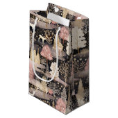 Pink and Black Elegant Snowy Deer Forest スモールペーパーバッグ (正面アングル)