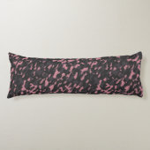 pink and gray camo abstract ボディピロー (正面)
