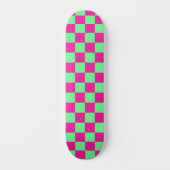 Pink and Green Checkered Print スケートボード (正面)