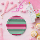 Pink and Green Christmas Stripes ペーパープレート (パーティー)