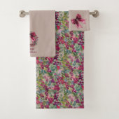 Pink and Green Floral Christmas with Berries  バスタオルセット (インサイチュ)