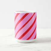 Pink and Red Diagonal Stripes  コーヒーマグカップ (中央)