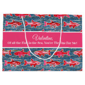 Pink and Red Fish for Valentine's Day ラージペーパーバッグ (裏面)