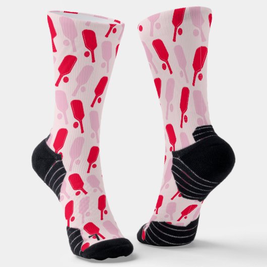 Pink and Red Pickleball Patterned ソックス (傾斜あり)