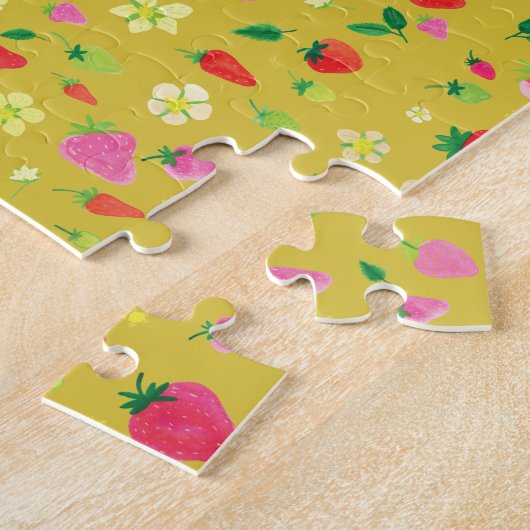 Pink and Red Strawberry Fields on Chartreuse ジグソーパズル (側面)